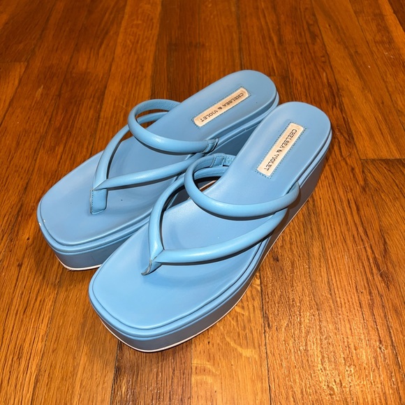 Chelsea & Violet Platform Sandals - Picture 3 of 6